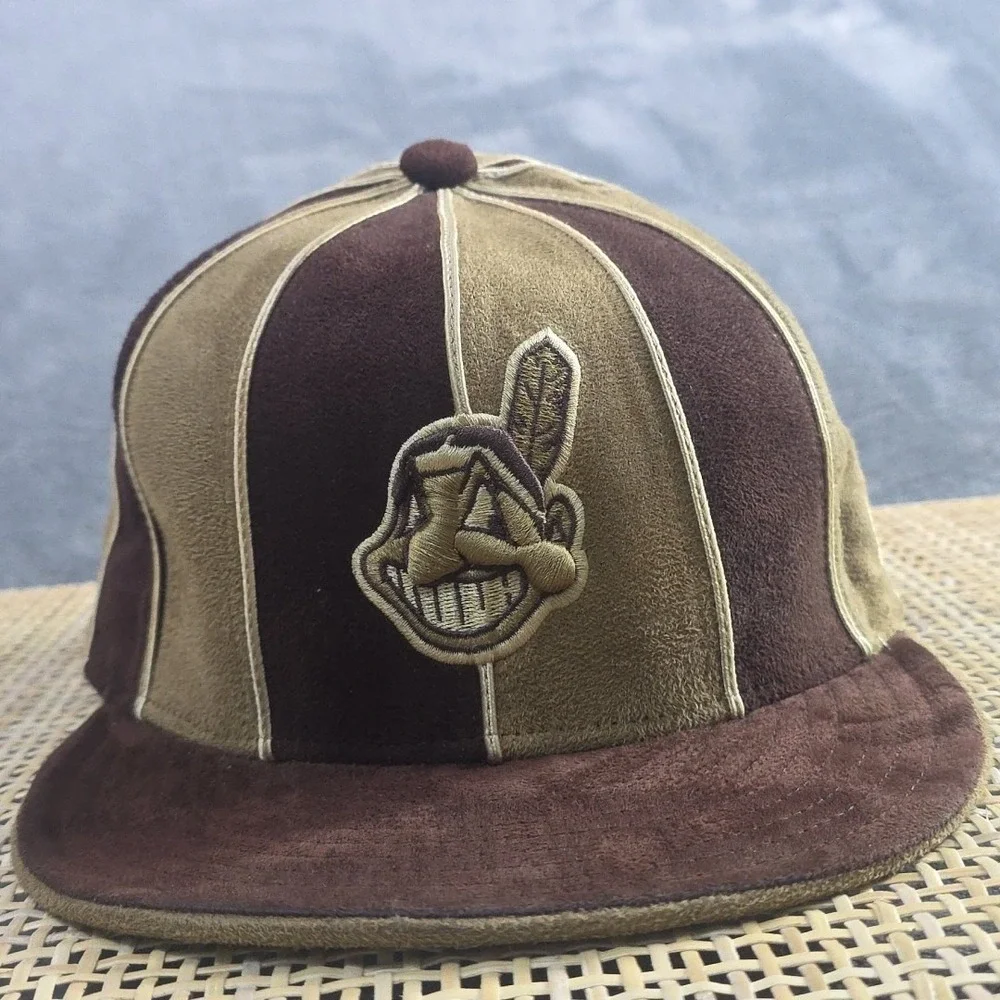 New Era 59fifty 7 5/8 Cleveland Indians Chief Wahoo 2 Tone Brown Velvet Y2K 90's